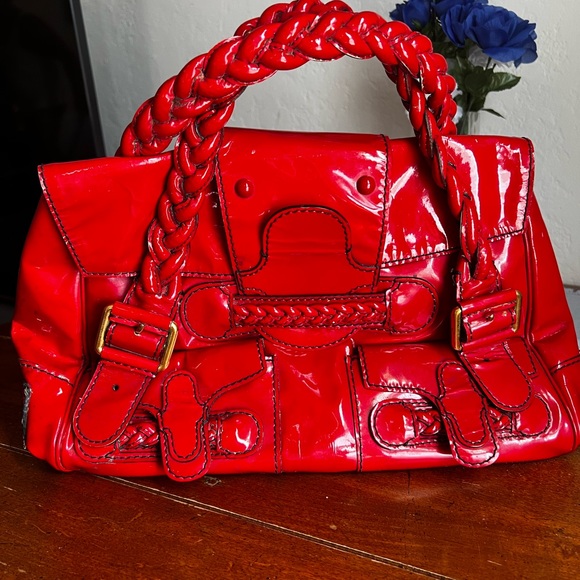 Valentino Garavani Patent Large Histoire Red - Picture 3 of 5